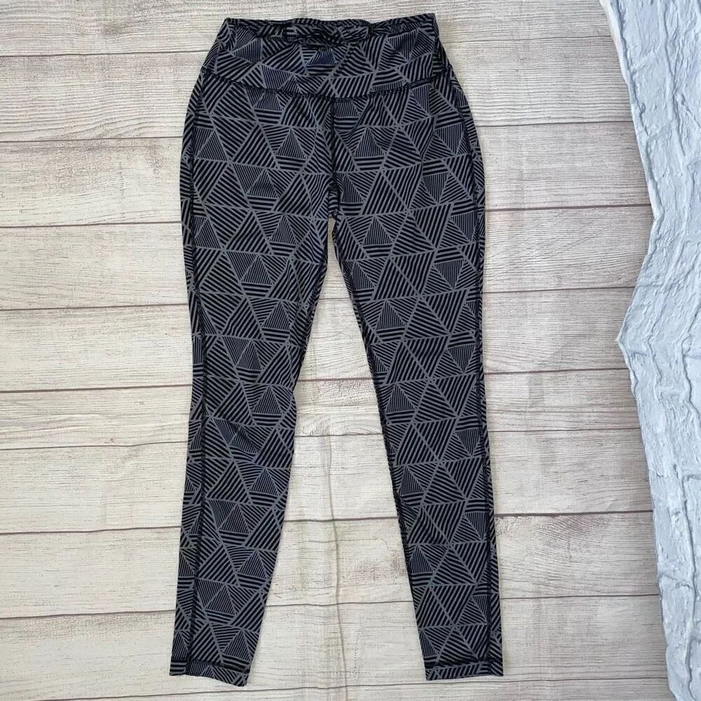 Avia women XS pull on print leggings w/elastic waist black and grey